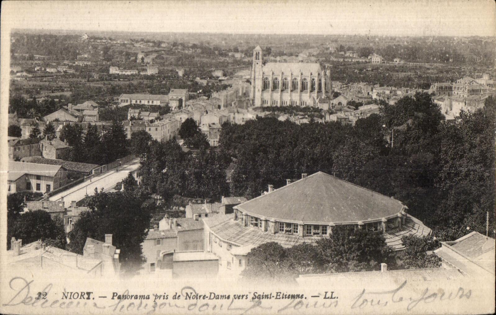 CPA Niort Panarama taken of Our-Lady towards Saint Etienne