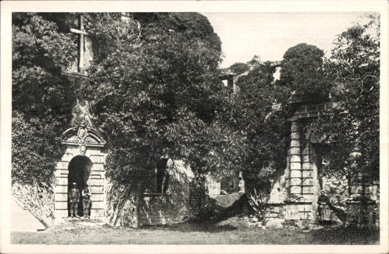 CPA Parthenay Surroundings of Ruin of the Castle of Meilleraye 1620 1630