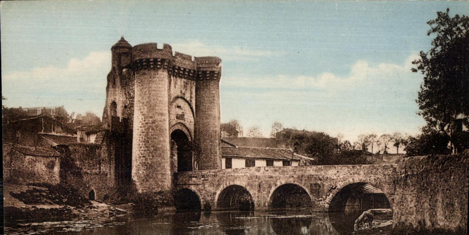 CPA Parthenay Gate St Jacques