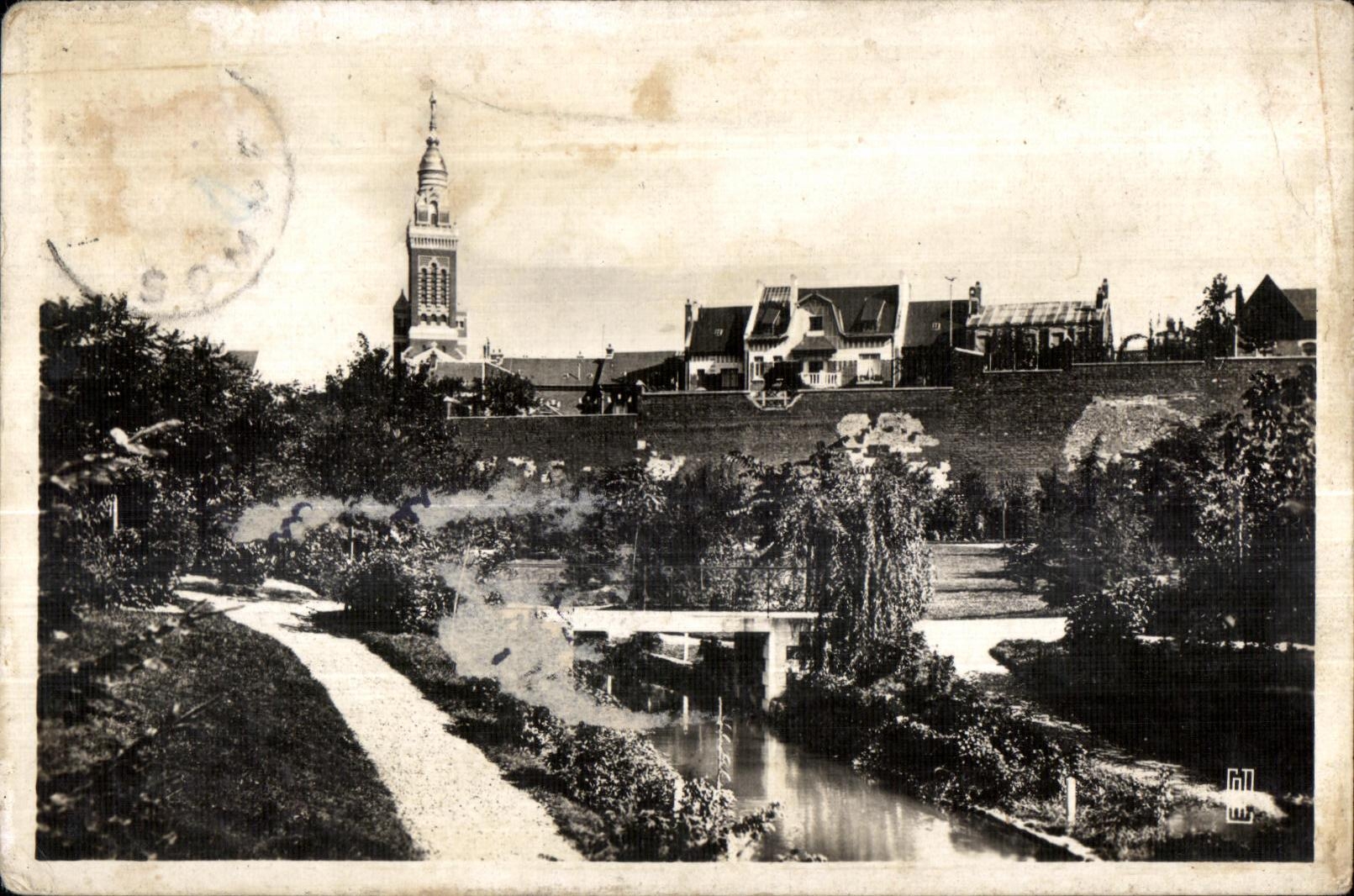 CPA Albert the Public garden and Ia river