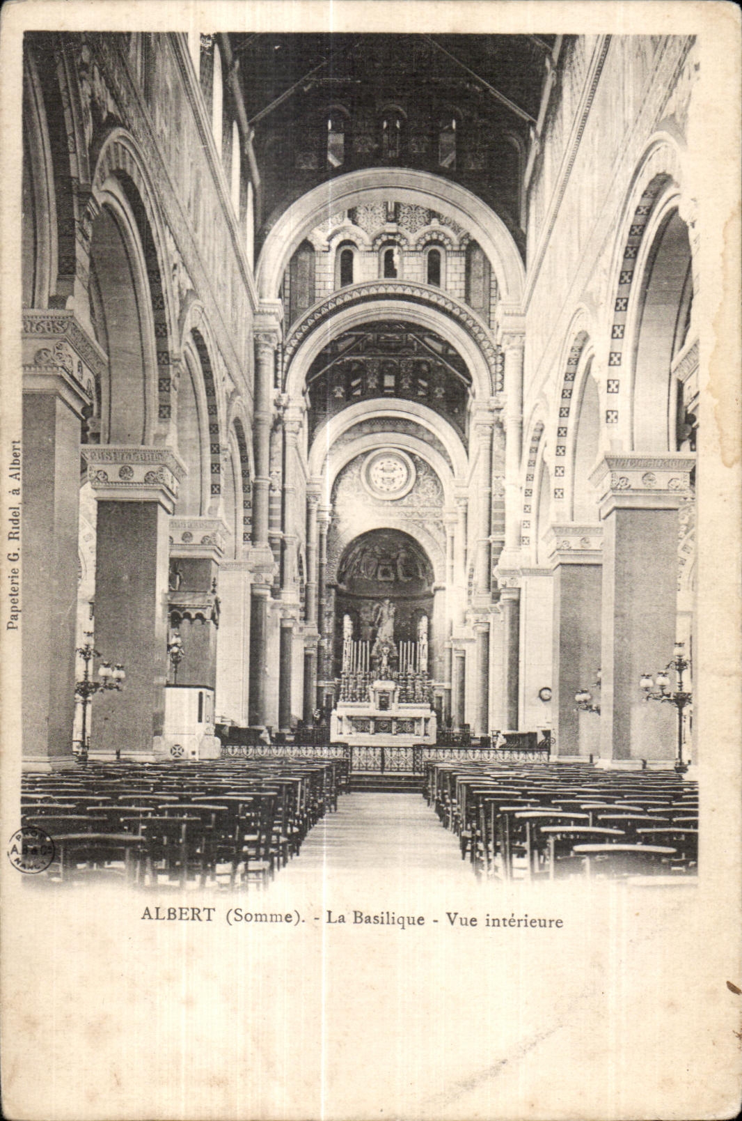 CPA Albert Somme the Basilica Seen interior