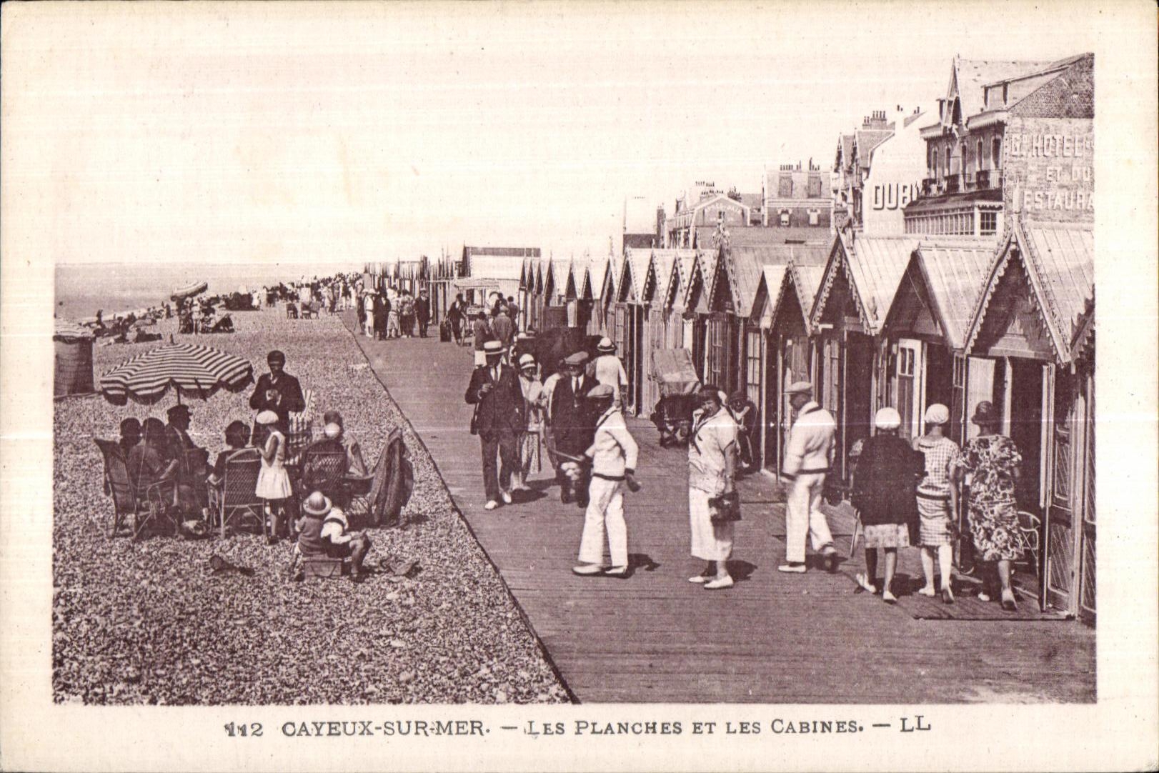 CPA Cayeux Sur Mer Les Planches Et Les Cabines