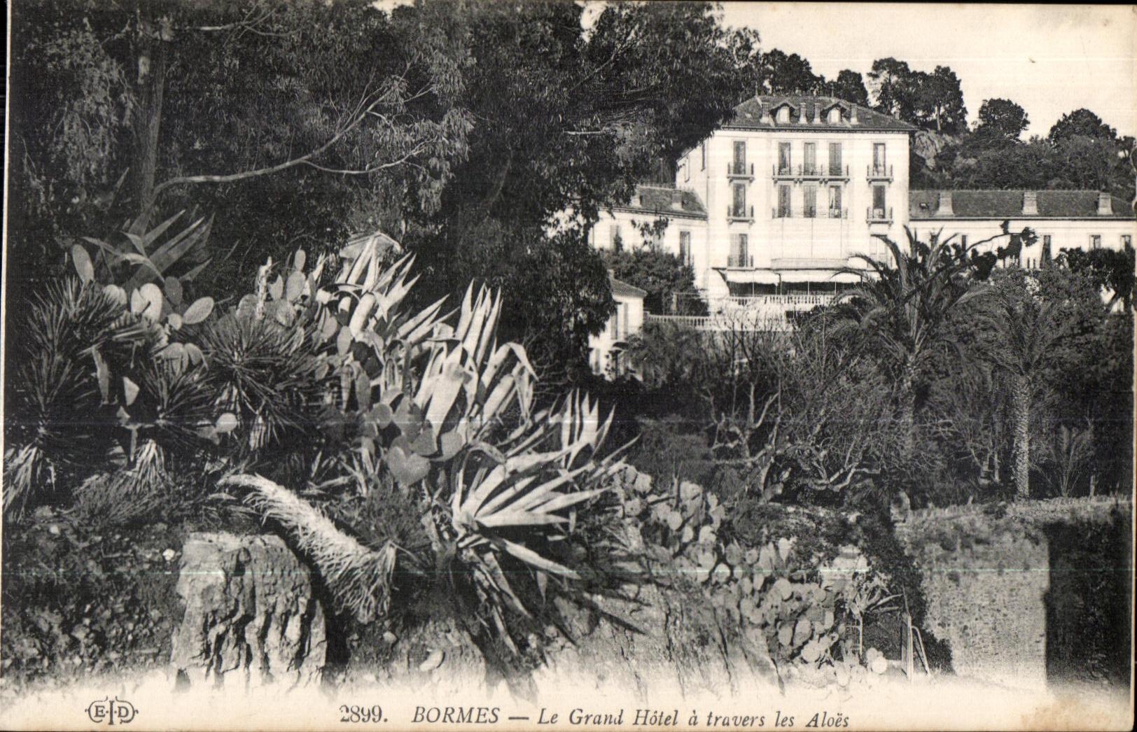 Bormes - Le Grand Hotel - CPA