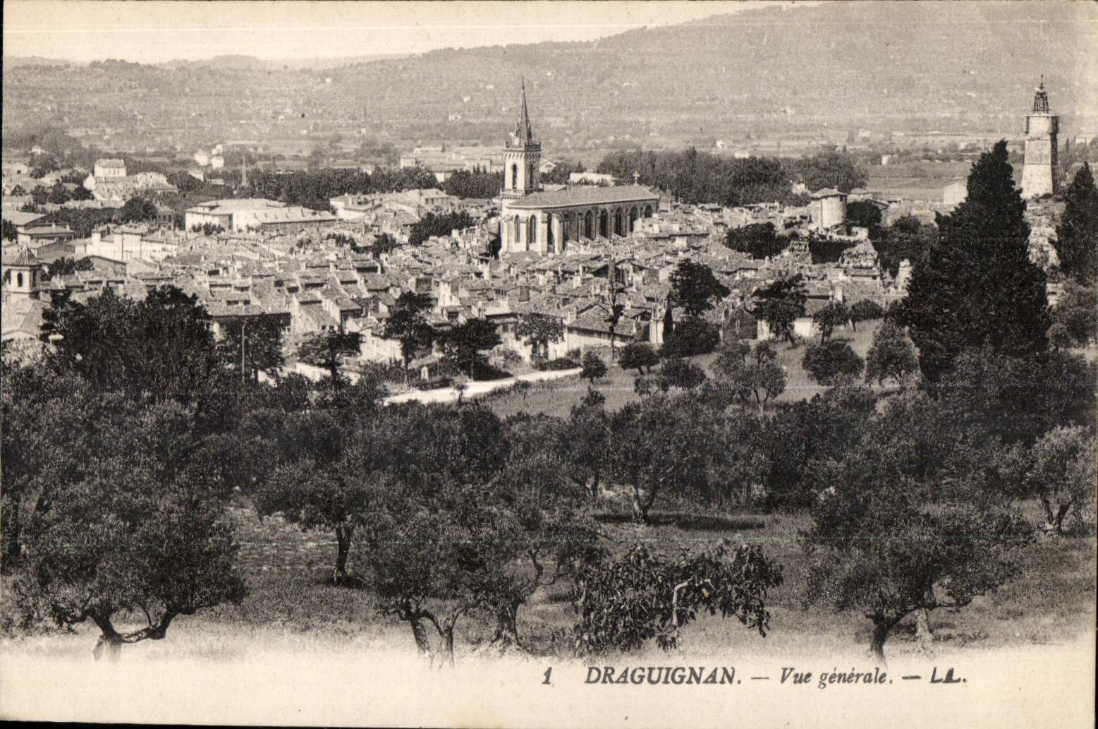 Draguignan - vision - CPA