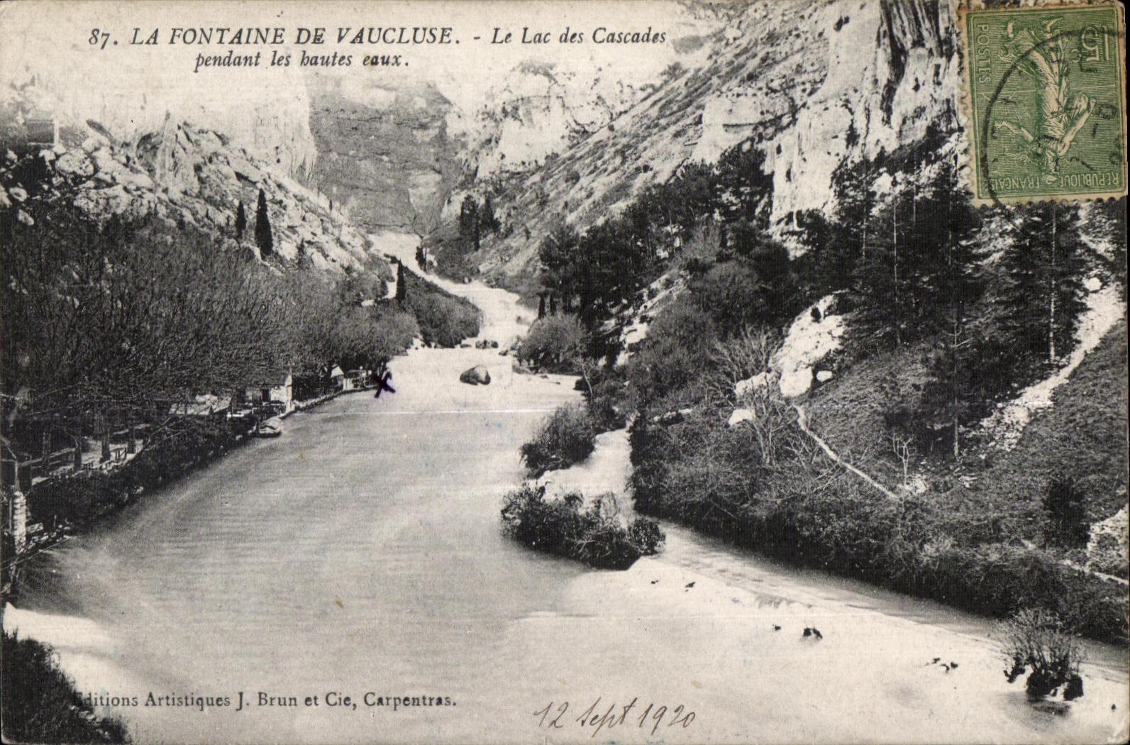 Fuente de Vaucluse - el lago de las cascadas - CPA