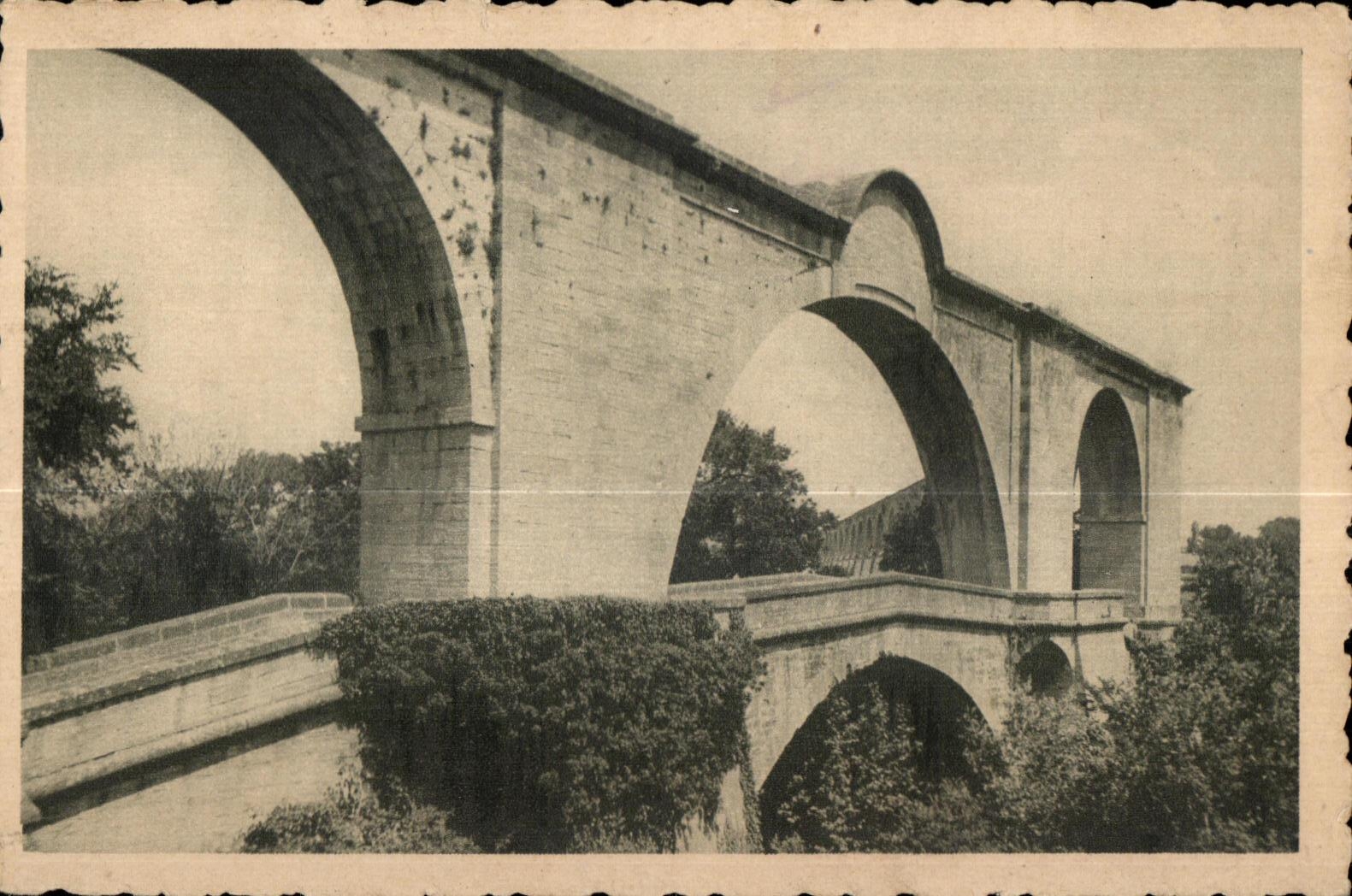 CPA Carpentras Aqueduct 1729