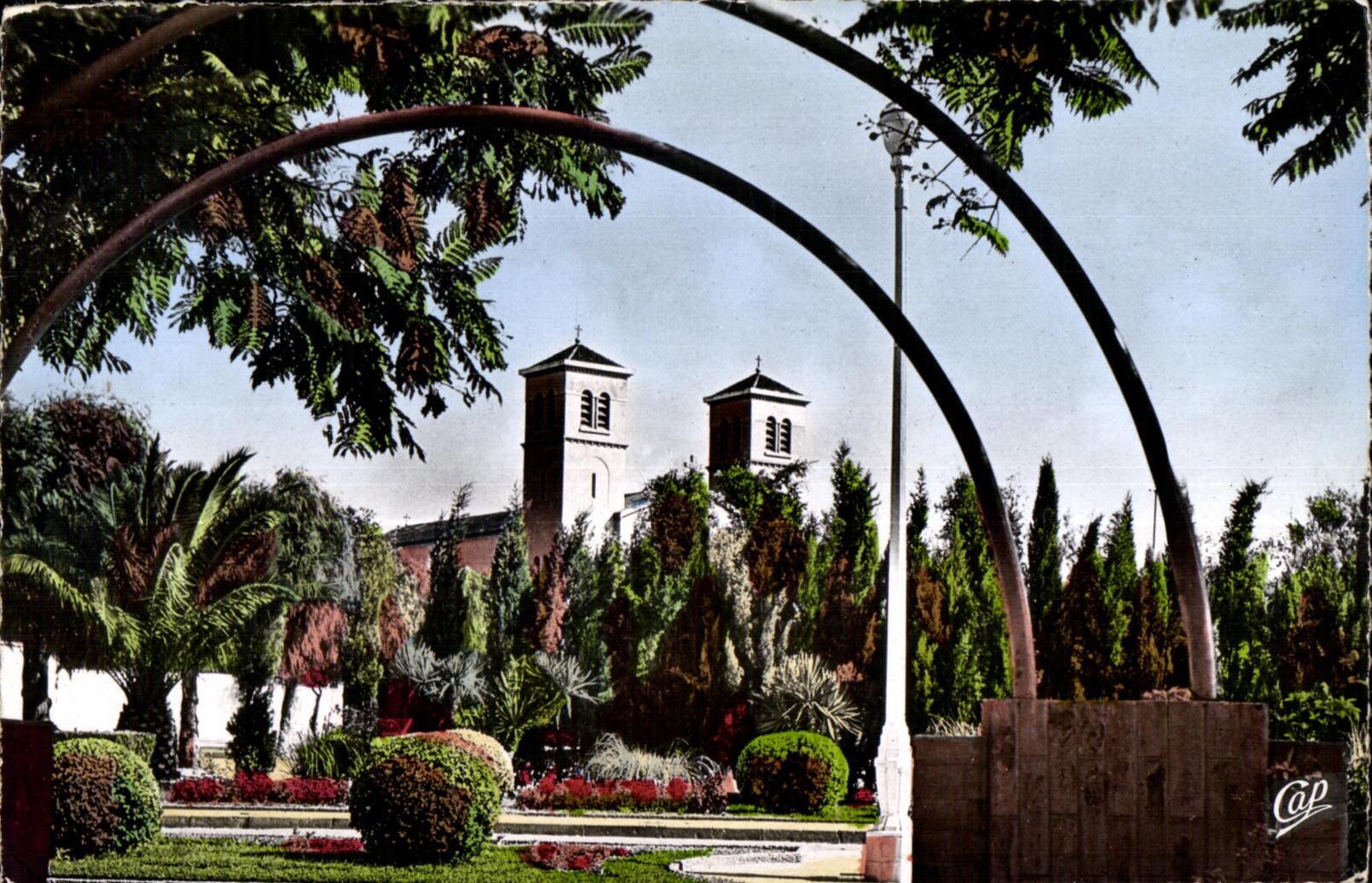 CPA Morocco Oujda Church Saint Louis Anjou seen of the De Gaulle Public garden