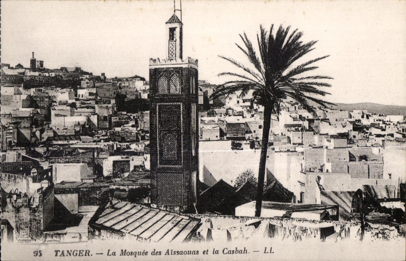 CPA Maroc Tanger La Mosquee des Aissaouas et la Casbah