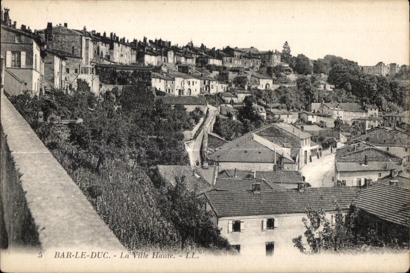 Bar the Duke - the High City - CPA