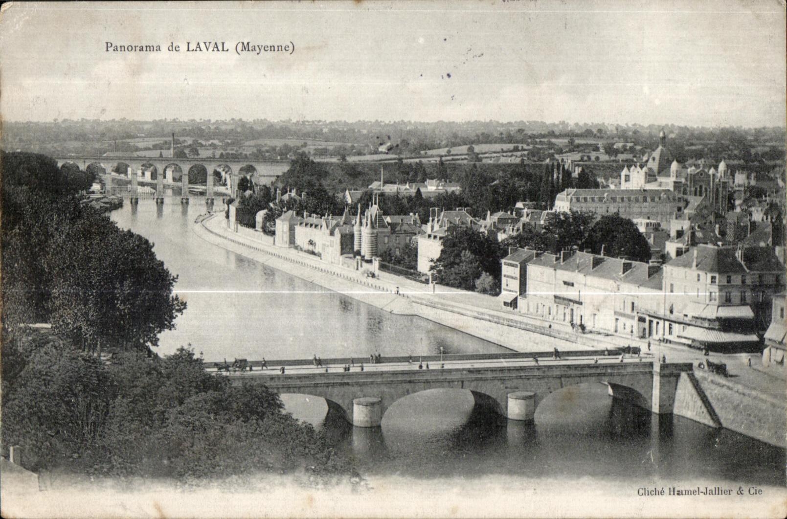 Panorama de CPA Laval de (Mayenne)