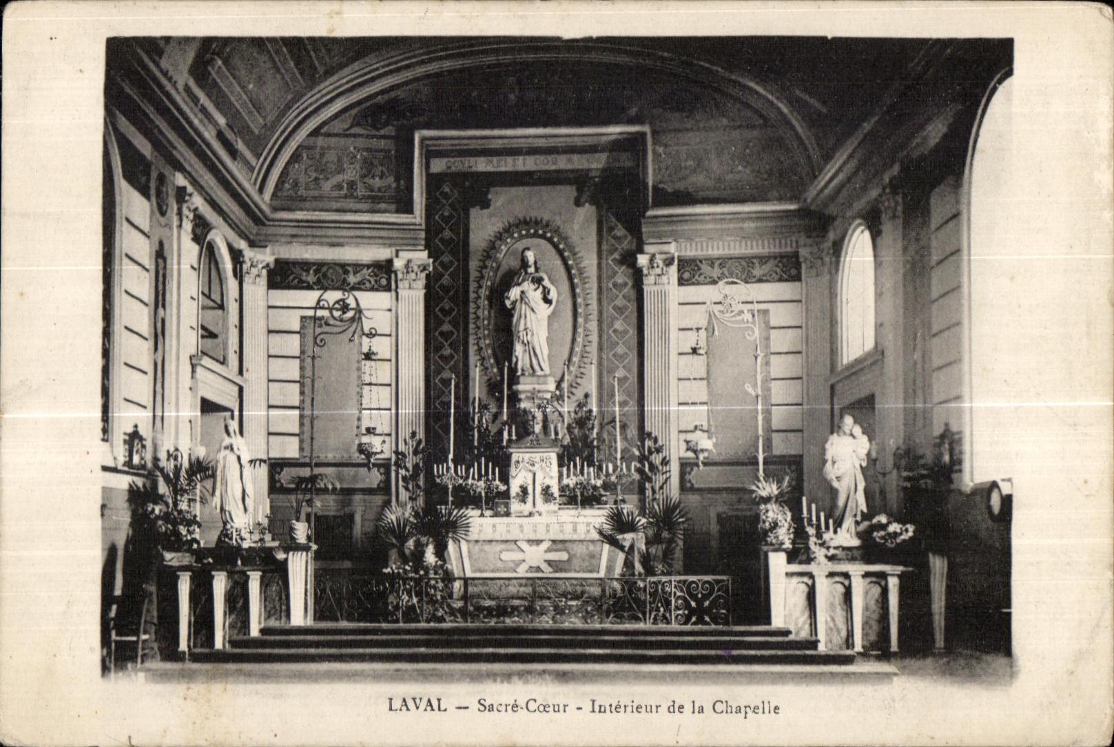 Corazon interior de CPA Laval Sncre de Churelle