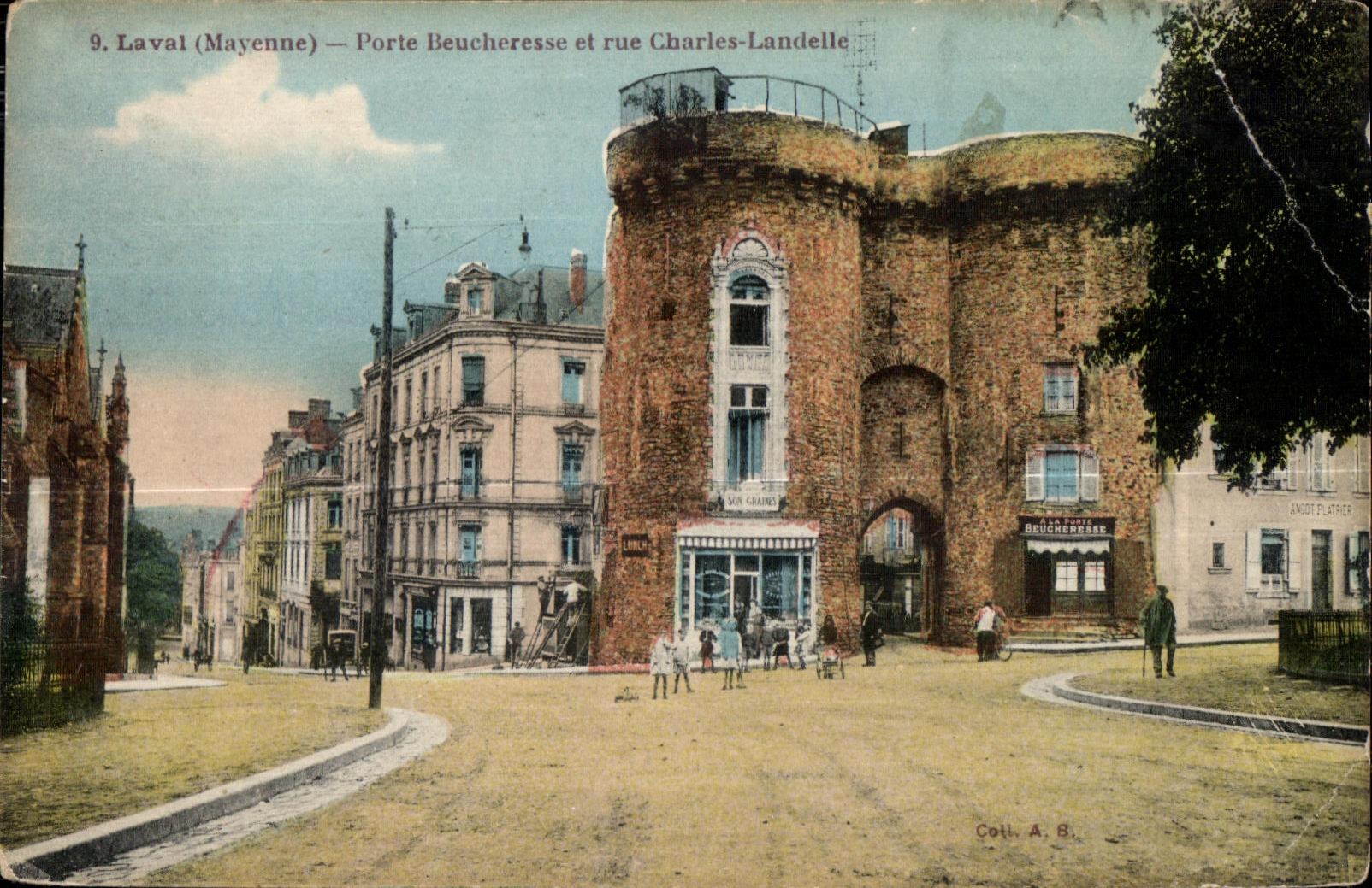 Puerta y calle Charles Landelle de CPA Laval (Mayenne) Beueheresse