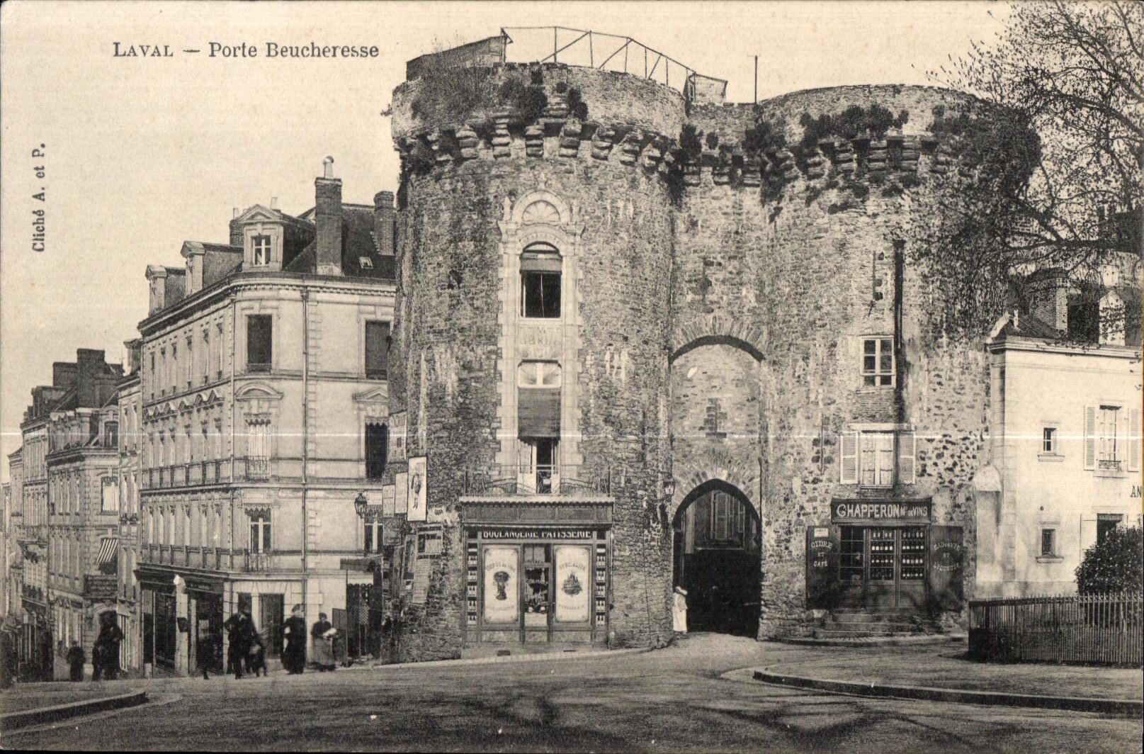 CPA Laval lleva beucheress