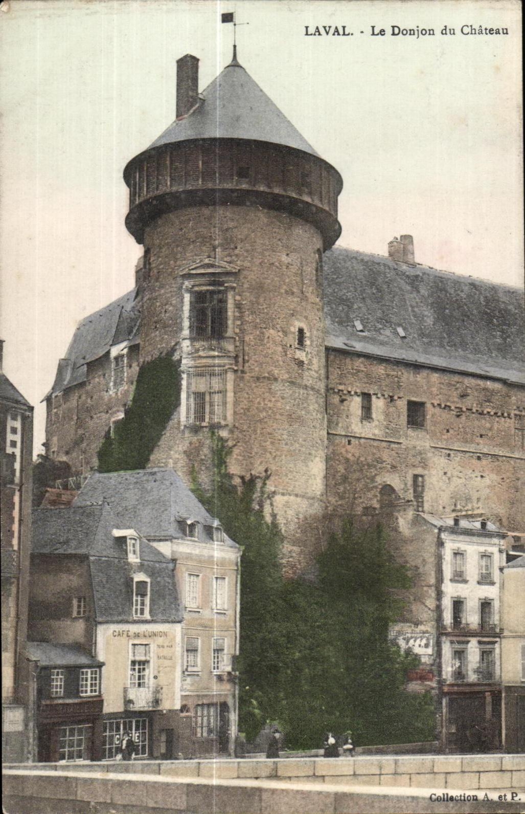 CPA Laval el castillo de la subsistencia