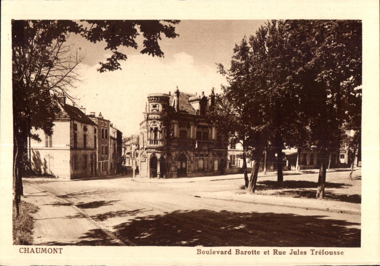 CPA Chaumont Boulevard Barotte et Rue Jules Trefousse
