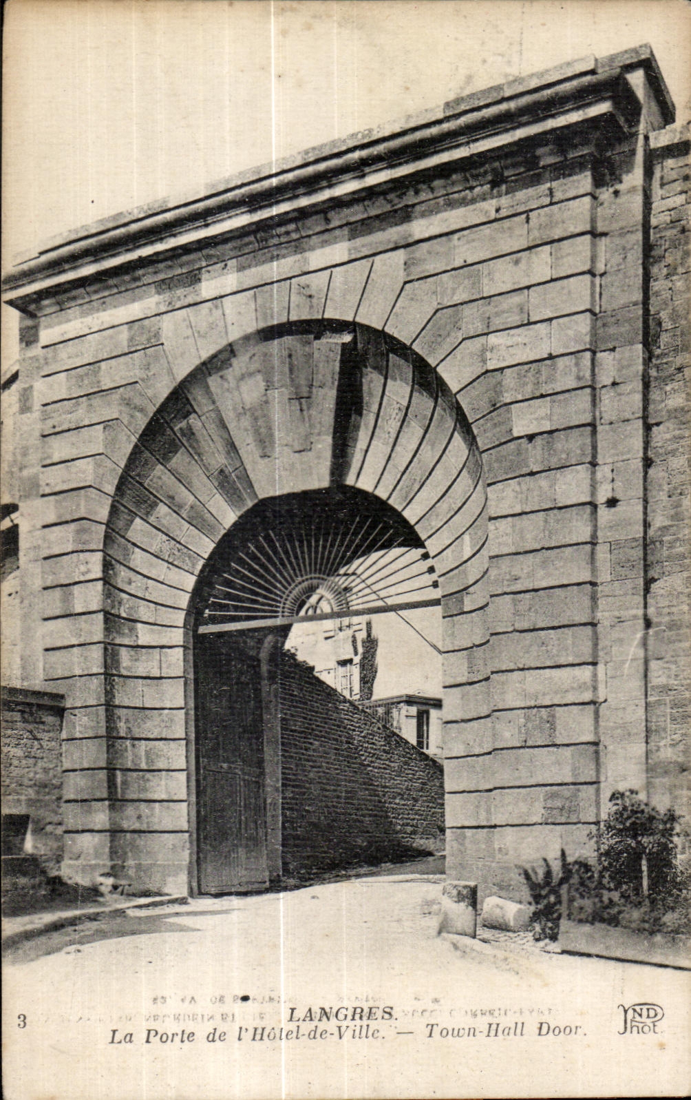CPA Langres La Porte de L Hotal de Ville Tpuen Hall Door