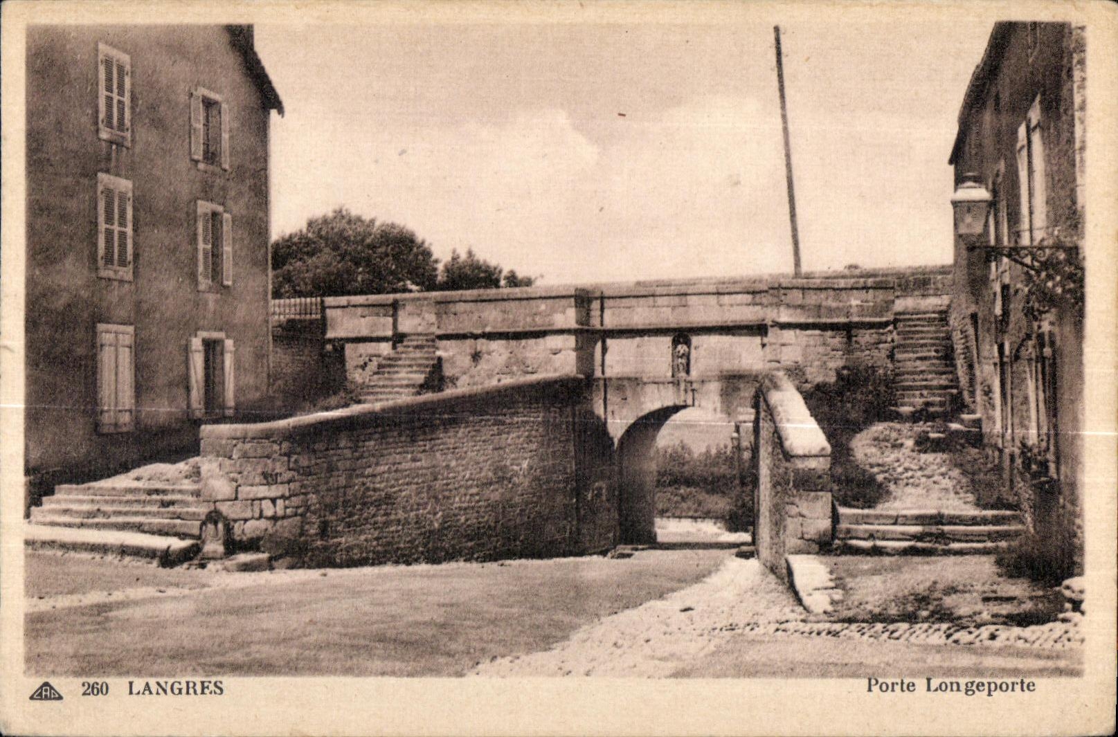 CPA Langres Porte Longeporte