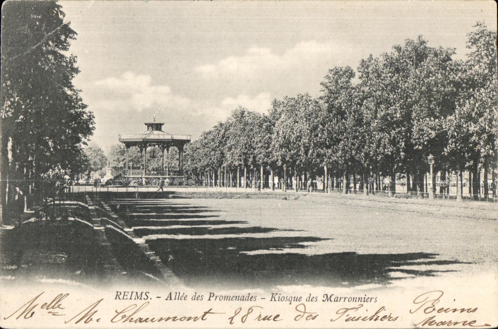 Reims Ale of the Walks Kiosk of the Chestnut trees