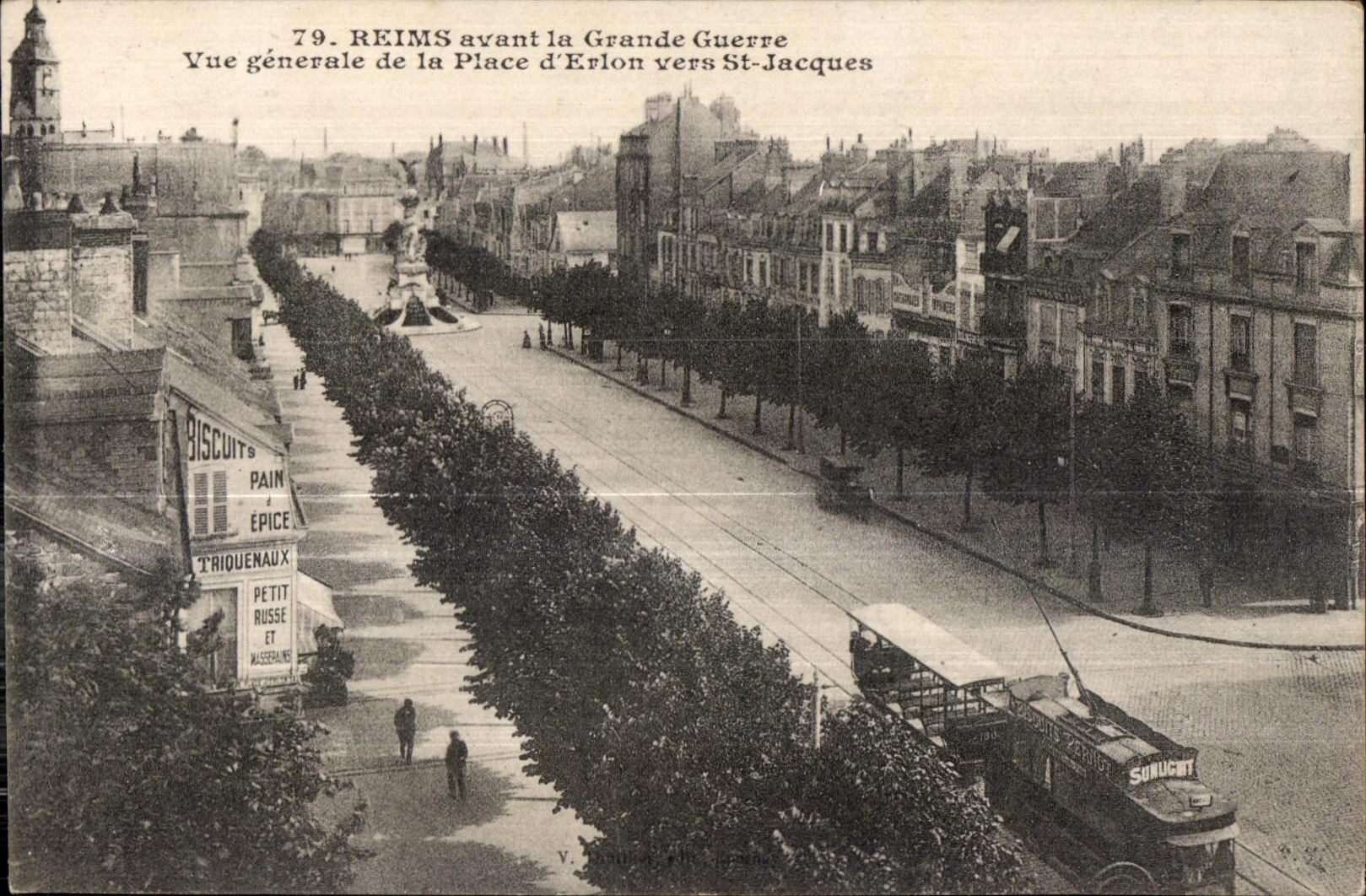 CPA Reims before the Large War View of the Place Erlon Towards St Jacques