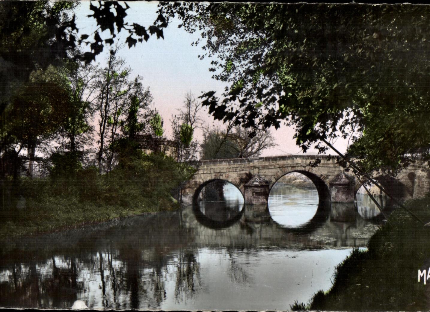 CPA Trawl-nets On the Marne (the Marne) the Bridge of the Marines