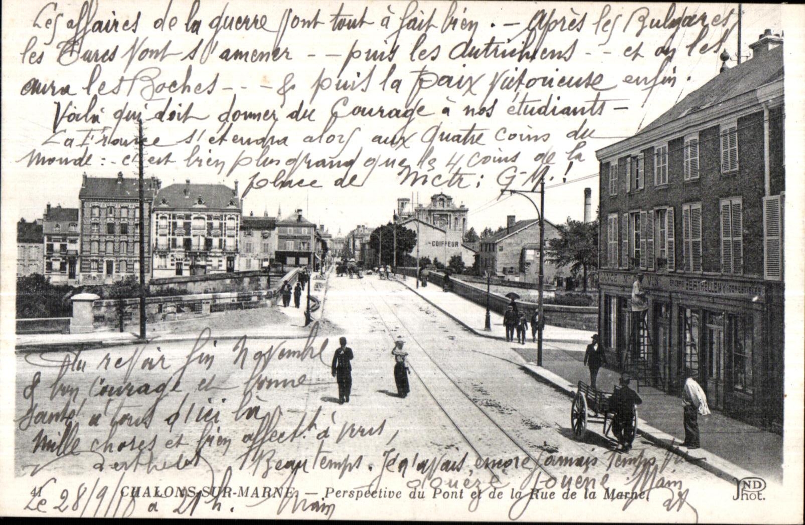 CPA Trawl-nets On the Marne View of the Bridge and the Street of the Marne
