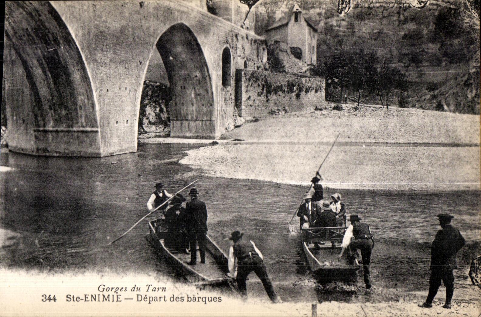 Gorges du Tarn Ste Enimie Depart des barques