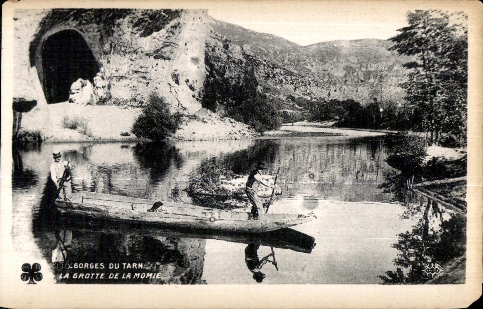 CPA Gorges du Tarn La Grotte de la Momie Barque