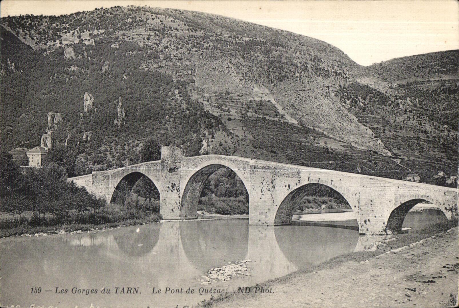 CPA Les Gorges du Tarn Le Pont de Quezac