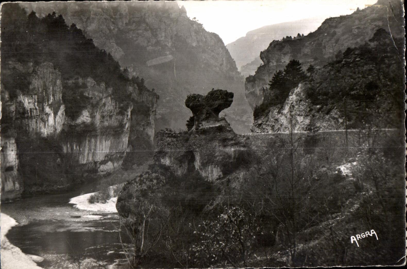 CPA Gorges du Tarn Le Champignon