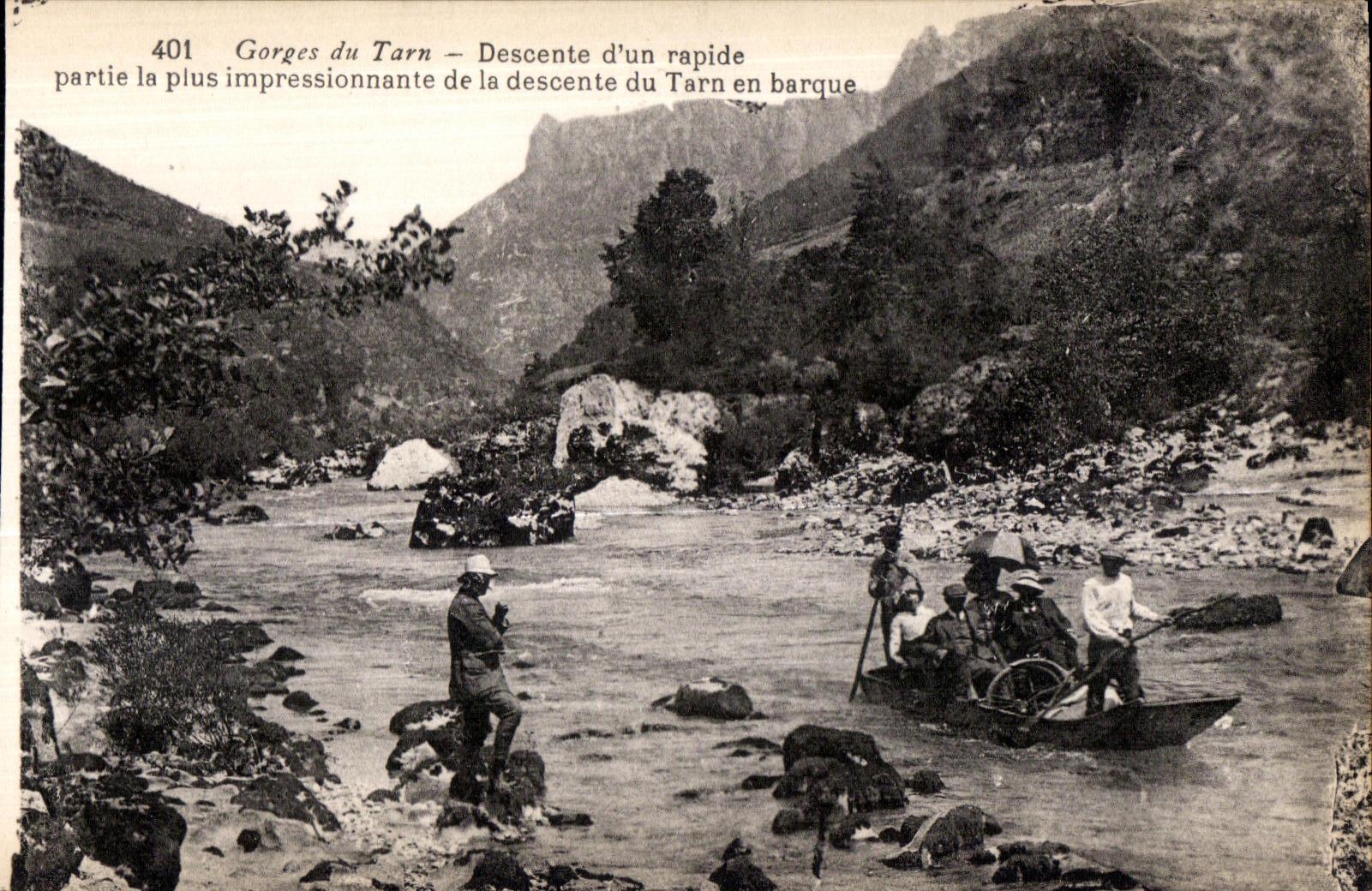CPA Gorges du Tarn Descente d un rapide partie la plus impressionnante de la descente du Tarn en barque