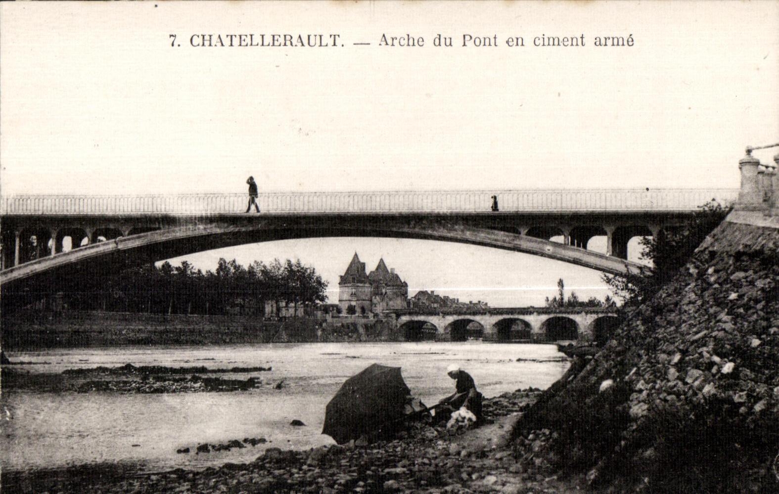 CPA Chatellerault Arche du Pont en ciment arme