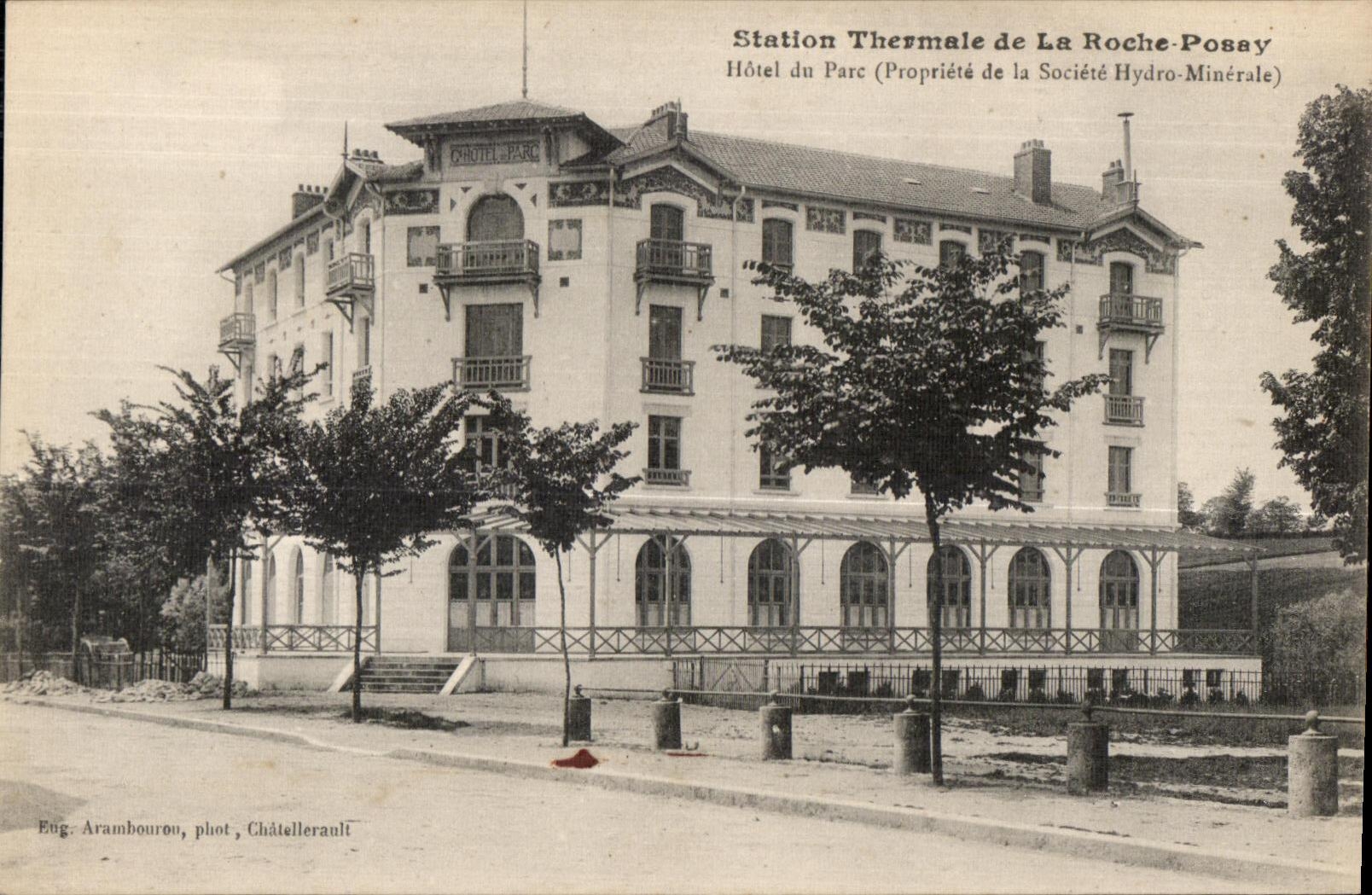 CPA Chatellerault Station thermale de la Roche Posay Hotel du parc