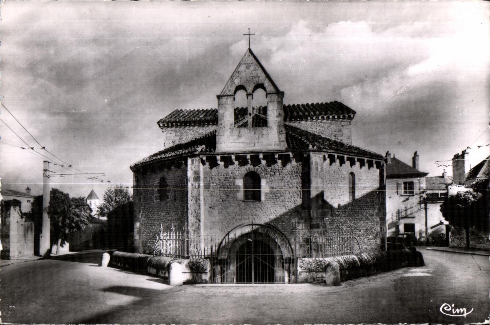CPA Poitiers (Vienne) bis Baptistere St Jean