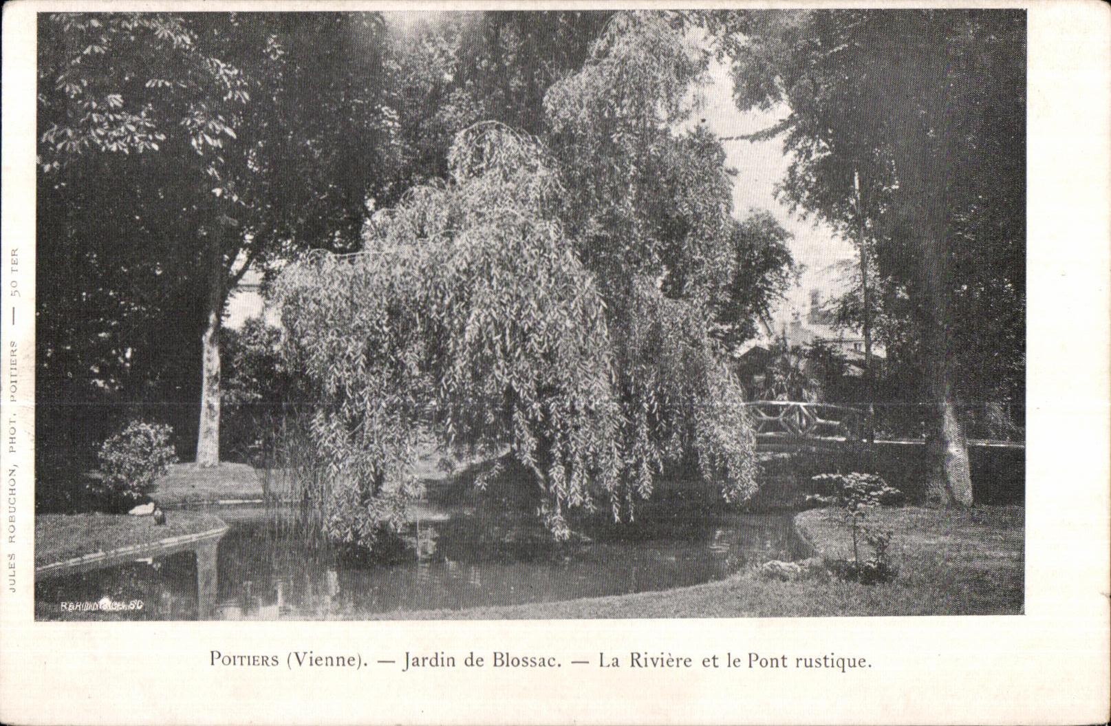 CPA Poitiers (Vienne) jardin de Blossac la Riviere et le Pont rustique