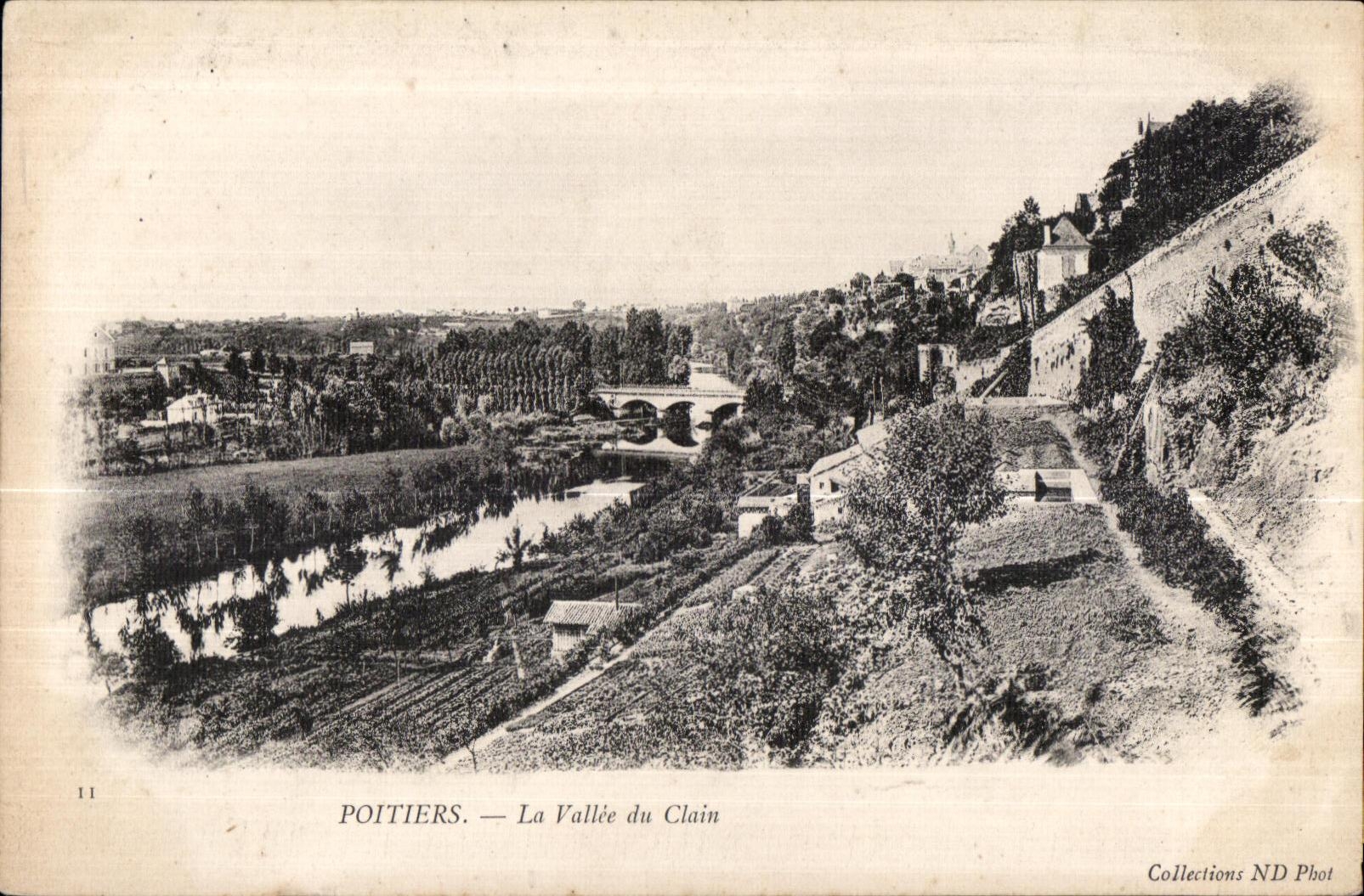 CPA Poitiers La Vallee du Clain
