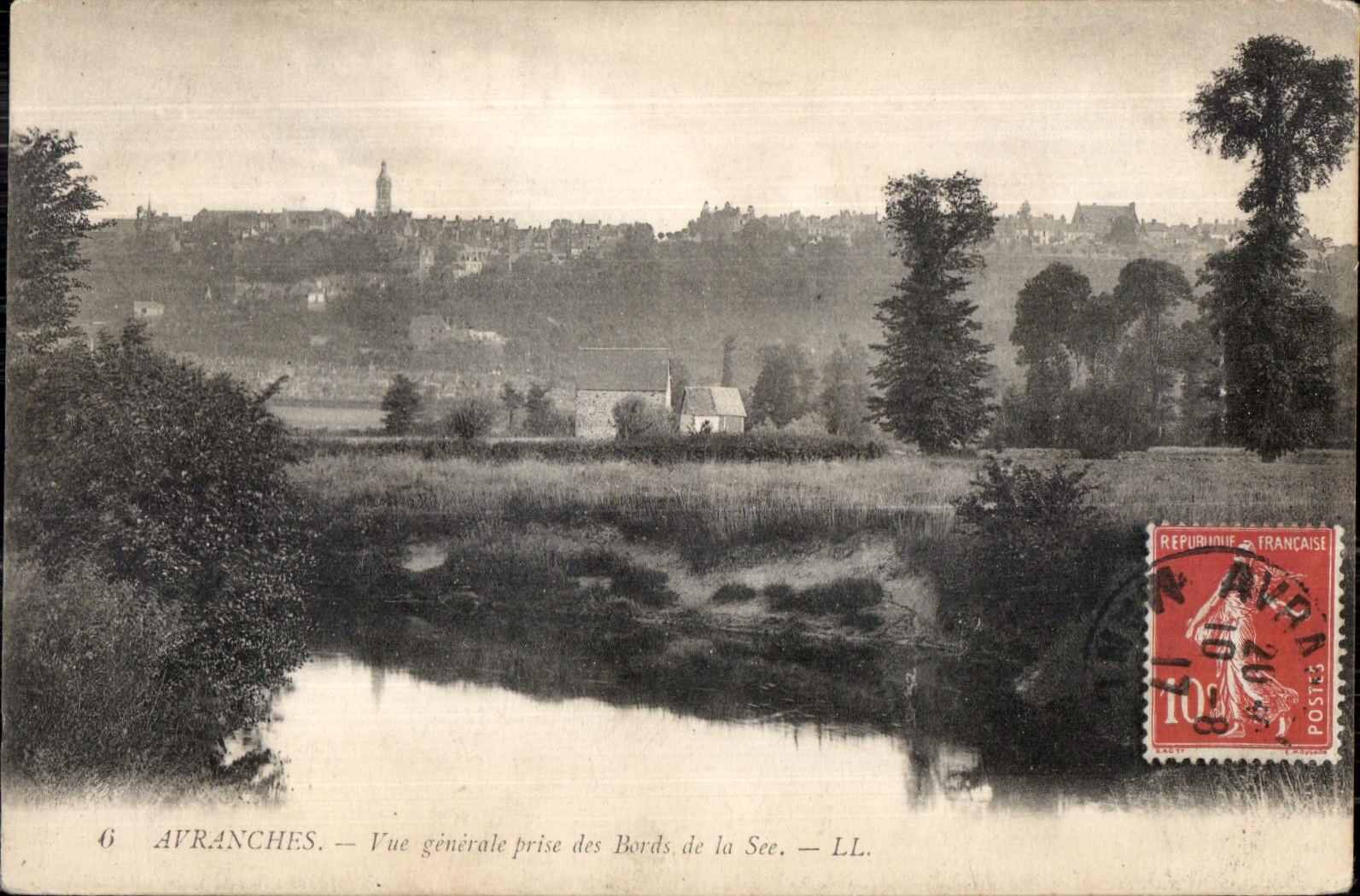 CPA Avranches Vue generale prise des Bords de la See
