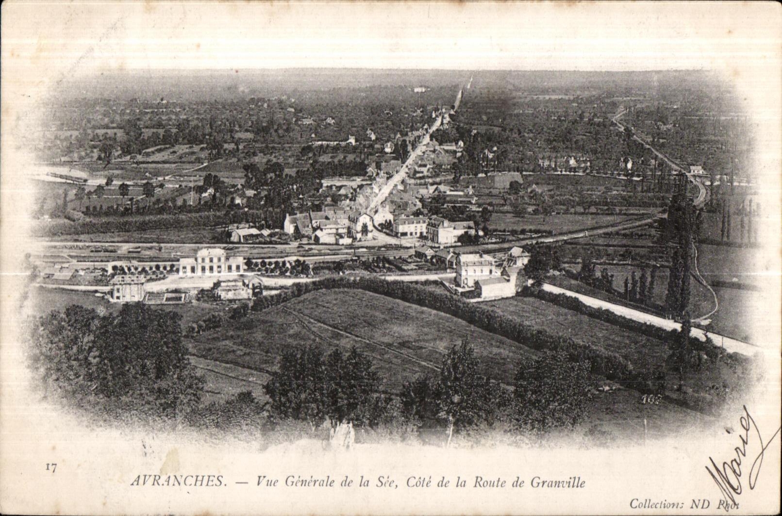 CPA Avranches vue generale de la See cote de la route de granville