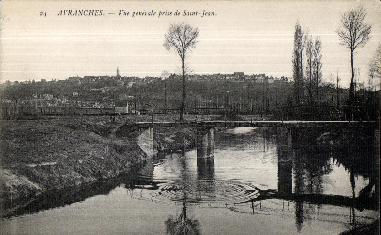 CPA Avranches Vue generale prise de saint jean