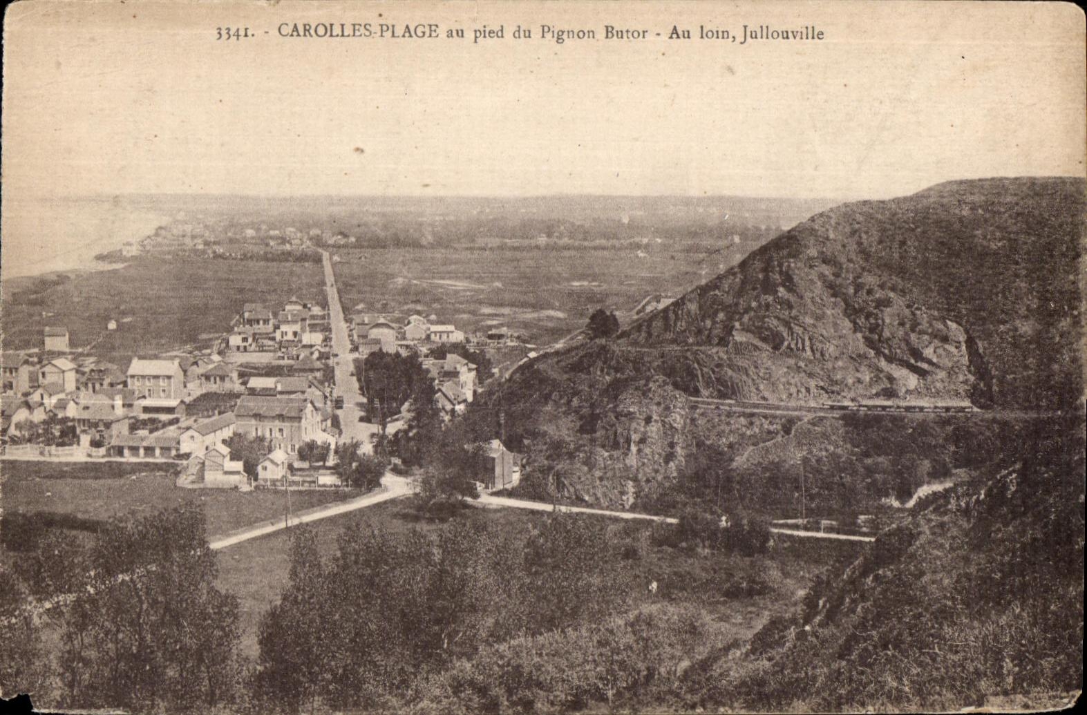 CPA Carolles Plage au pied du Pignon Butor Au loin Jullouville