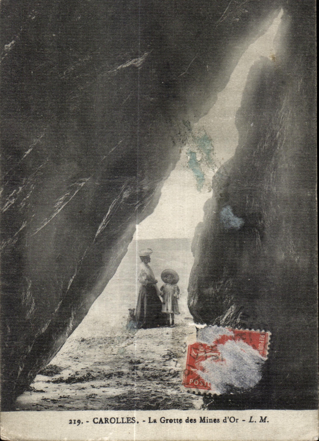 CPA Carolles La Grotte des Mines d Or Enfant