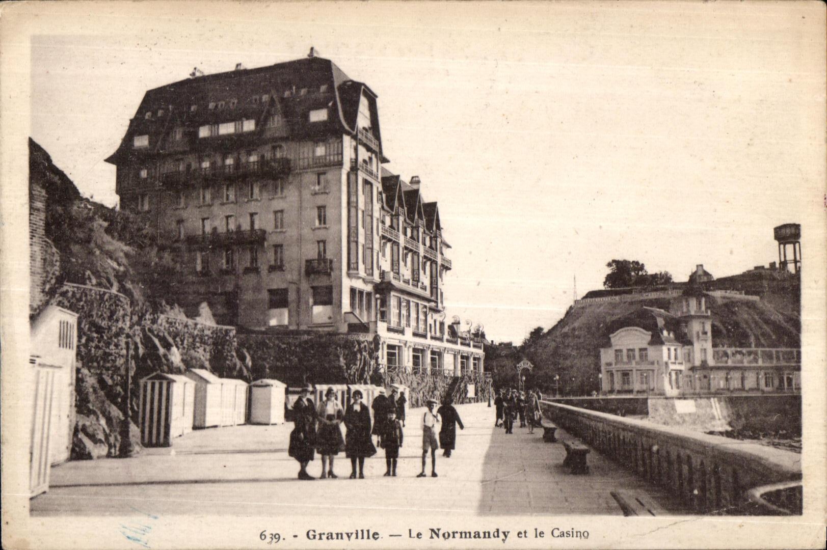 CPA Granville Le Normandy et le Casino