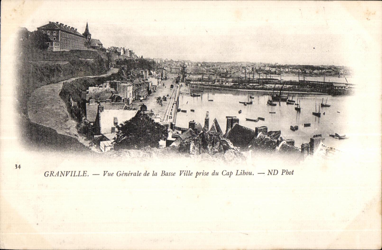 CPA Granville Vue Generale de la Basse Ville prise du Cap Libou