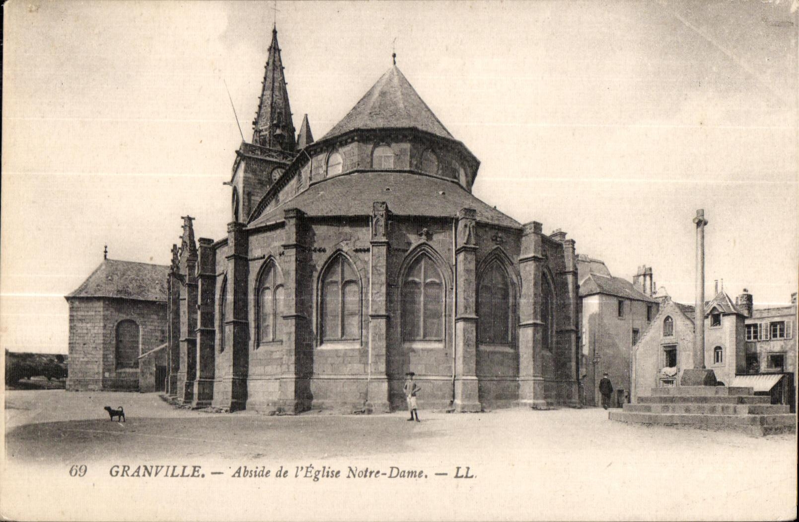 CPA Granville Abside de I Eglise Notre Dame