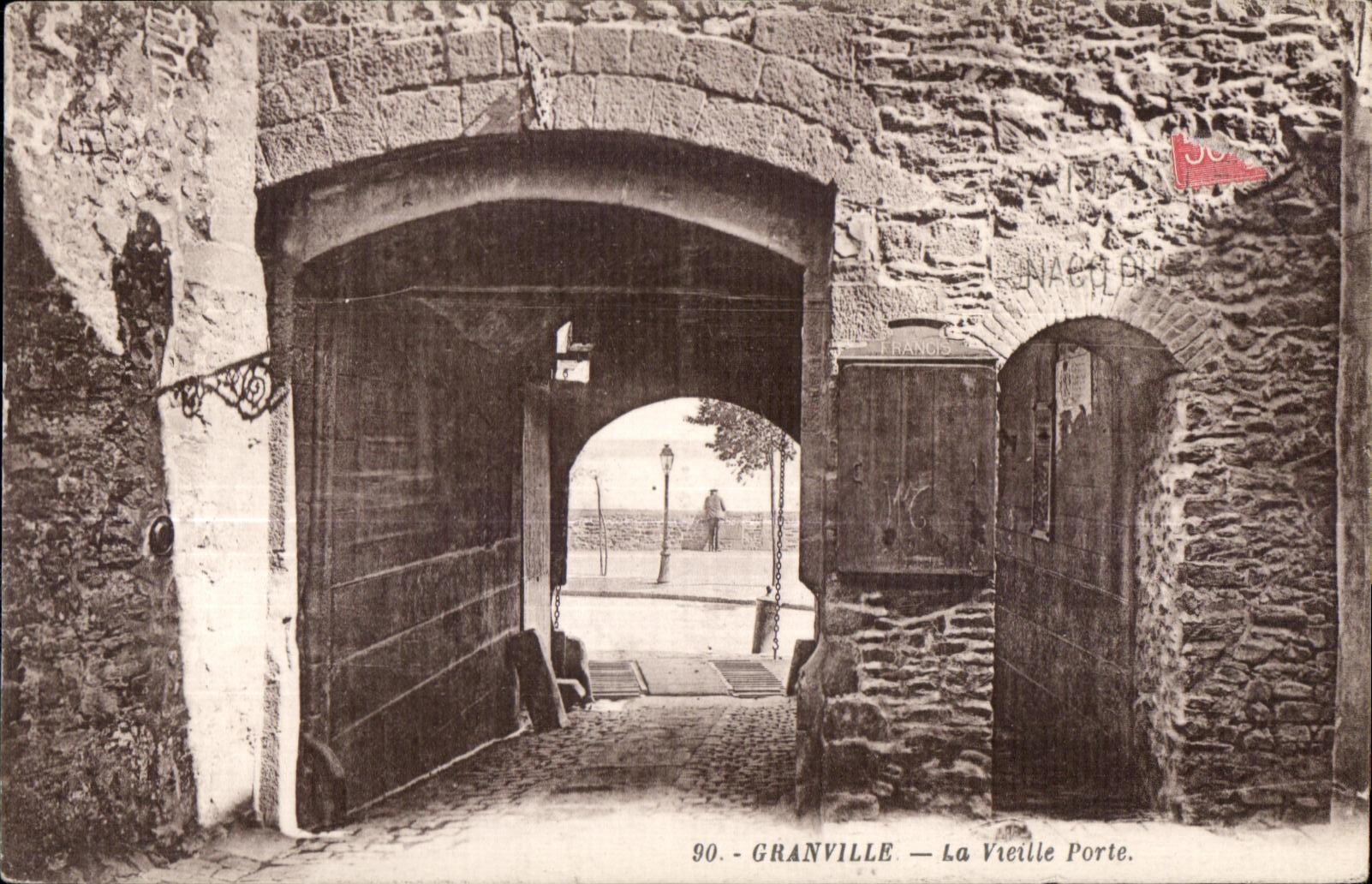 CPA Granville La Vieille Porte