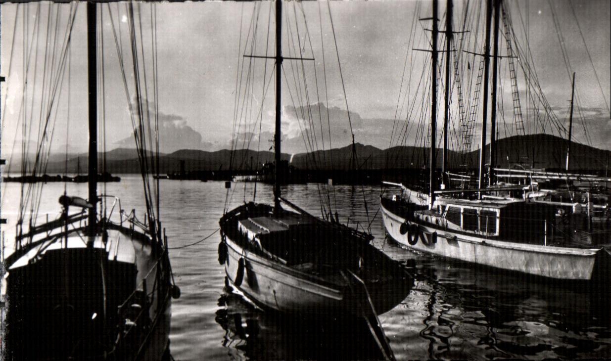 CPSM Saint Tropez Crepuscule sur le Port