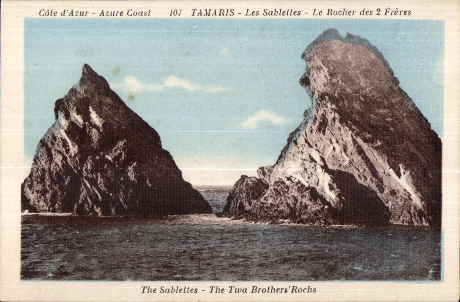 CPA Cote d Azur Azure Coast Tamaris Les Sablettes Le Rocher des 2 Freres The Sablelles The Twa Brothers Rochs