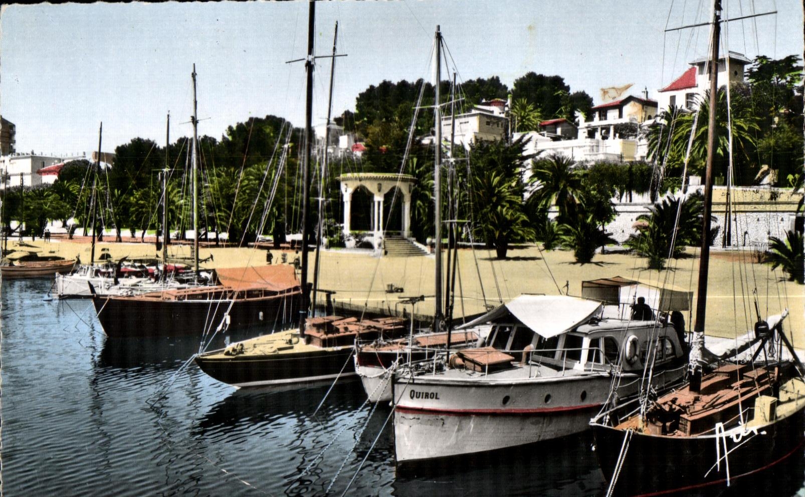 CPA Cote d Azur Bandol Yachts dans le Port Bateaux