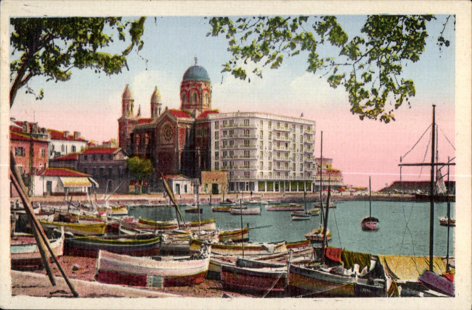 CPA St Raphael Le Port Bateaux 