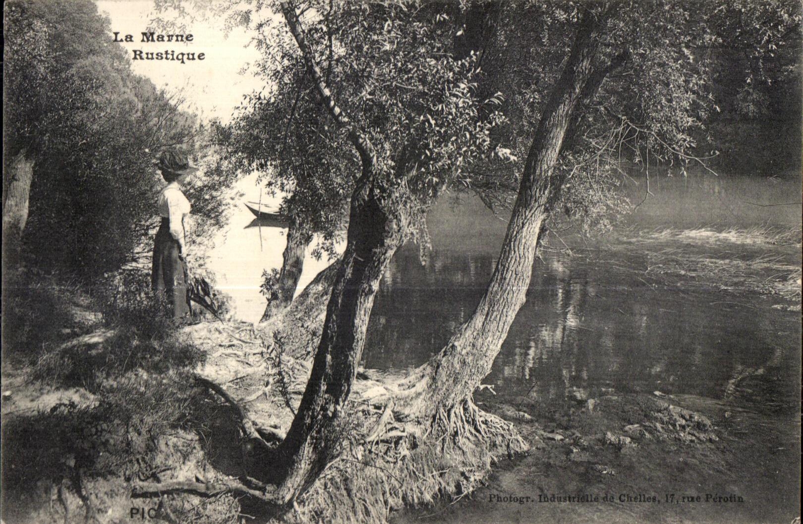 CPA La Marne Rustique femme