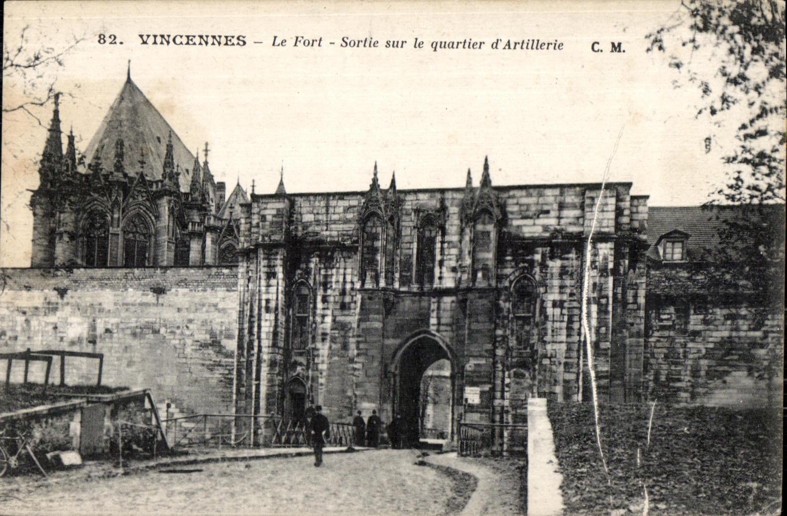 CPA Vincennes Fort Left on the district Artillery